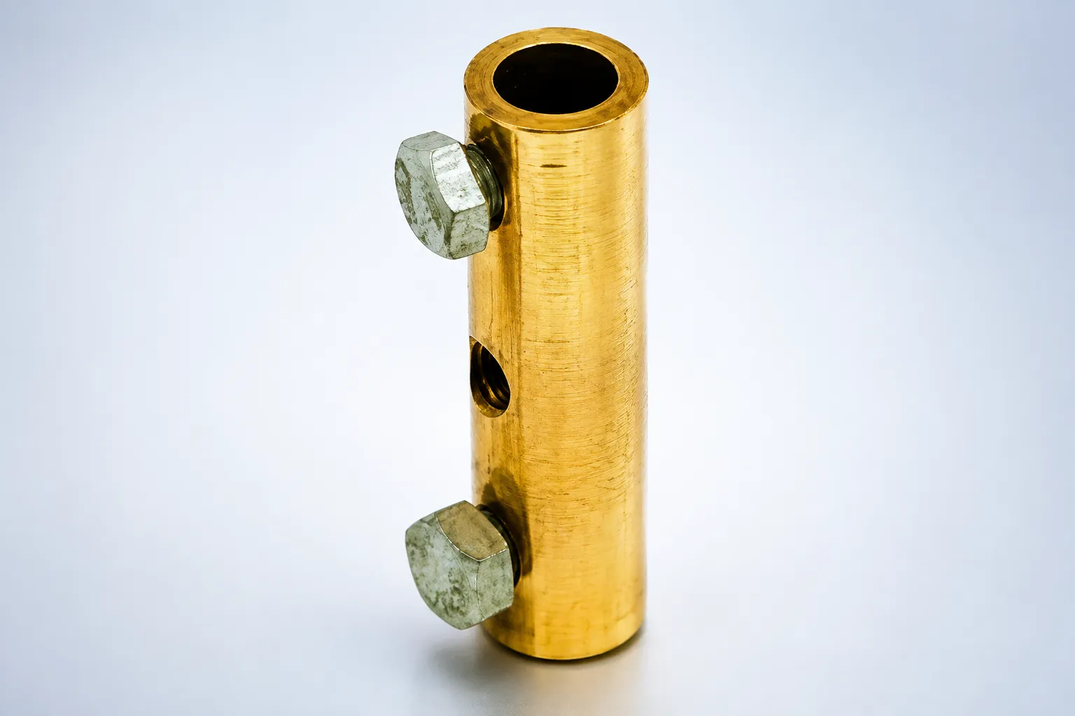 Gersan brass connector for soldering