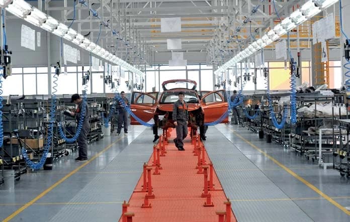 G-BUS automation deployed above an automotive production line