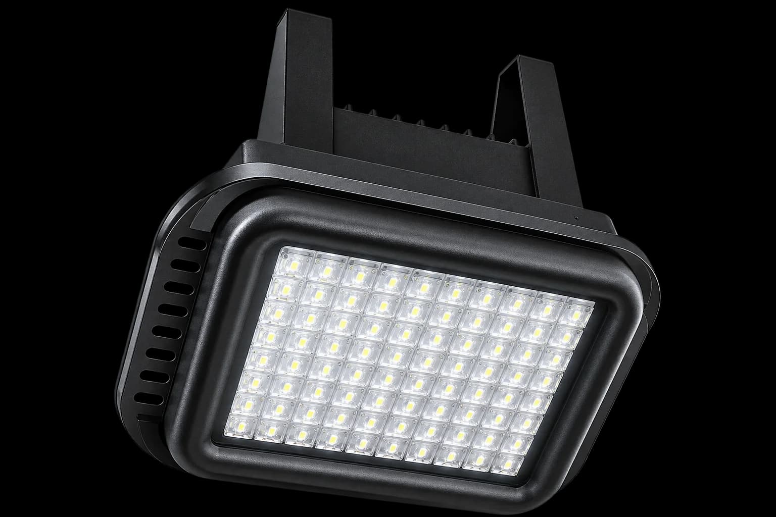 GER-LED Industrial High Ceiling luminaire, illuminated, rectangular housing with visible LED array